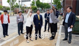[포토]최영호 남구청장, 건강생활지원센터 현장 방문