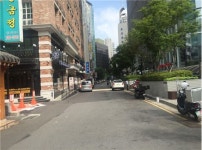 종로 새문안5가길 차도 줄이고 보도 늘려