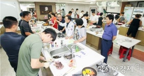 [포토]광주 동구, 남광주밤기차야시장 매대 및 푸드트럭 실기심사 개최