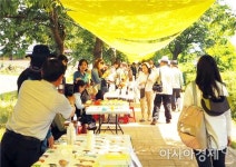 정이 가득한 착한마켓  ‘곡성 기차당 뚝방마켓’