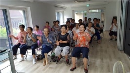금천구 경로당 변신...노래교실, 영화상영
