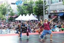 동대문구 장한로 1.2km 구간 세계거리춤축제 향연