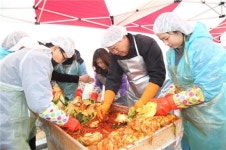 [포토]영등포구, 김장 나눔으로 실천