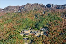 천년의 숨결 느껴지는 가람의 미학 김육복 작가 사진전