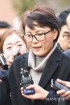 윤전추 행정관 박 대통령, 돈 의상실에 갖다 줘라 지시