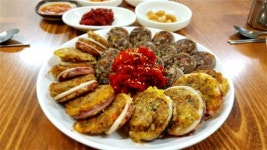 아바이마을 순대맛집골목의 명맥을 잇다, 2대송림순대집