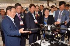 윤장현 광주시장, 2017 국제그린카전시회-수출확약식 및 MOU 체결식 참석