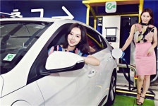 홈플러스, 전기차 충전소 전국 점포로 확대