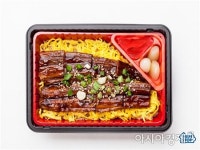 1만원짜리 도시락도 불티…편의점, 장어덮밥 전쟁