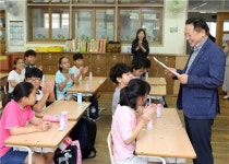 차성수 금천구청장 금동초등하교 간 까닭?