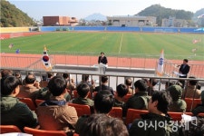 완도군 공설운동장 본부석 25억 원 투입해 준공