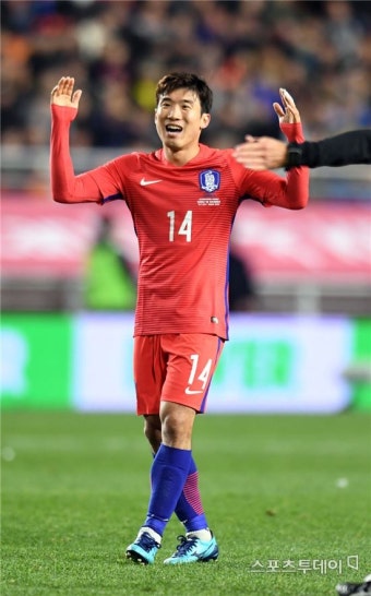[한국-콜롬비아] 살아난 태클, 진공청소기 고요한의 의미 있는 등장