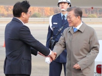 文 대통령, 26일 與 원내지도부 초청해 오찬