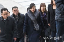 [포토] 해오름극장으로 이동하는 현송월 단장