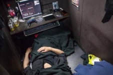 PC방이 집?···일본 도쿄 넷카페 난민 하루 4,000명(영상)