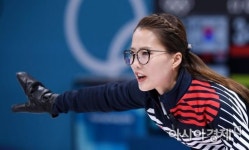 [포토] 콜 외치는 안경 선배