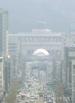 [포토] 미세먼지 가득한 반포대로