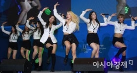 [포토]모모랜드 하늘 높이 뿜뿜
