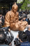 서울 종로구 영풍문고 앞 전봉준 장군 동상 세워져…네티즌 “이분이야말로 촛불의 시초”