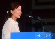 [포토]안경 벗은 안경 선배