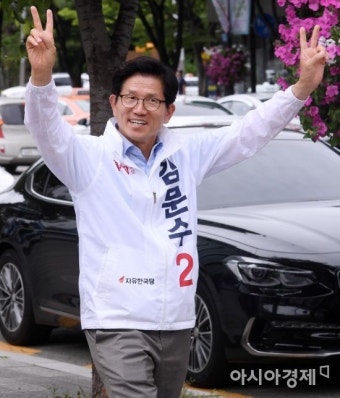 [포토] 거리 유세 나선 김문수 후보