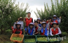 롯데아울렛 수완점 ‘농촌 일손 돕기’ 앞장