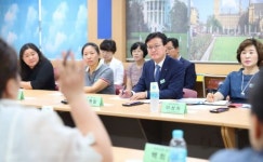 [포토]명품교육 첫걸음 뗀 채현일 영등포구청장