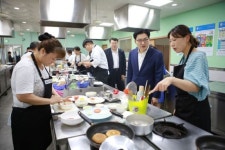 이정훈 강동구청장 카페베이커리 전문가 양성과정 개강식 참석