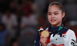 여서정, 아시안게임 체조 도마서 금…여홍철 