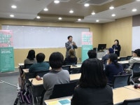 ‘반려동물과 함께하는 행복한 삶’?