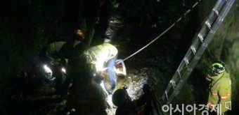 서울 내곡터널 인근서 교통사고…차량 1대 배수로 빠져