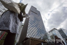 [골목길 핫플레이스]빌딩 지하에서 만나는 한국의 폼페이, 공평도시유적전시관