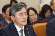 양승동 세월호 당일 법인카드로 노래방 결제…술·노래는 않아