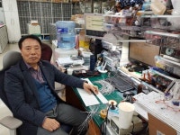 [한국의 백년가게]전자부품유통 외길…1평 쪽방서 글로벌 유통기업으로 성장