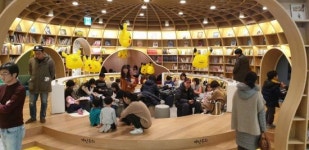 의왕 이마트·스타필드 위례, 20만명 홀렸다