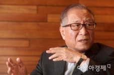 [신년인터뷰]정세현 김정은, 文대통령한테 트럼프 과외 받아라