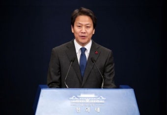 '靑 인사 복귀' 임종석·백원우·남요원·권혁기, 민주당 복당 신청