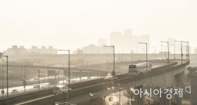 [포토] 포근한 날씨속 가득한 미세먼지