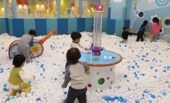 百프리미엄 키즈카페 비싼 이유 있어 VS 가격거품 심해(종합)