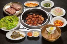 [한국의 백년가게]화초처럼 가꾼 반백년…쫄깃·깔끔 동신면가