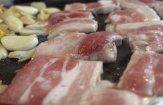 [맛깔나는 역사]왜 세겹살이 아니라 삼겹살일까?