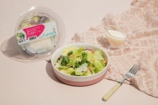 700원 삼각김밥·1천원대 샐러드…편의점도 최저가 전쟁