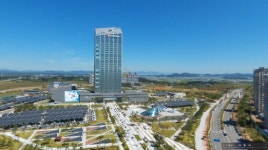 한전, 전기요금 인상 시사…정부 검토 없다