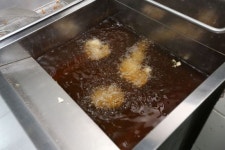 [르포]황금올리브치킨 대박 비결 숨어있는 곳, 이천의 명물 BBQ 치킨대학 
