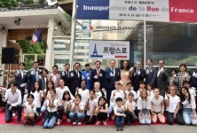 신촌 연세로서 프랑스 문화에 빠지다