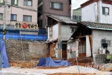 [문호남의 찍고 쓰고]잊혀진 삼릉, 사라질 삼릉 