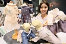 강아지도 한복 입고 고향 간다…갤러리아百, 반려동물 맞춤한복 서비스 인기