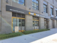 [르포]물건 집어들고 나오면 결제 끝…이마트24 무인매장 가보니