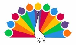 [로고의 비밀]NBC 로고는 왜 무지개색 공작새일까