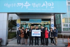 현대스틸산업㈜ 임직원, 1년 모은 성금 저소득세대 전달
